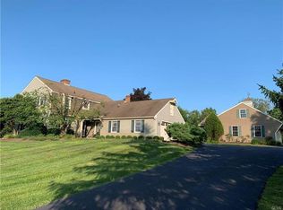 893 Jonathan Dr, Telford, PA 18969