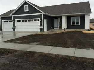 2111 Larkspur Ridge Dr, Brookings, SD 57006