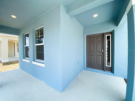 3rd image of 495 Lily Ln