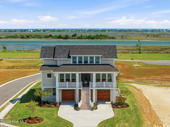 26 Solstice Way, Hampstead, NC 28443