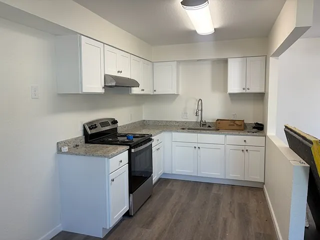 428 N Vaughan Ave #1 — Photo 2