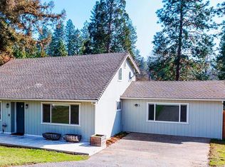 1520 NW B St, Grants Pass, OR