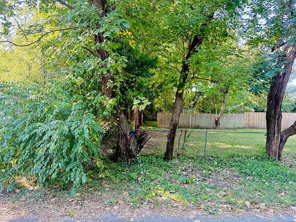 2nd image of 115 Beach Ave #2605