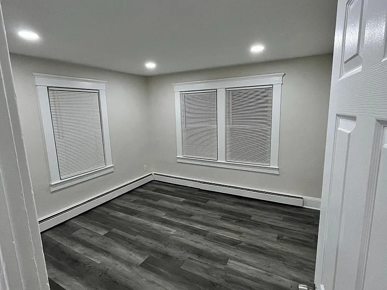 28 Victoria Ave #A — Photo 9
