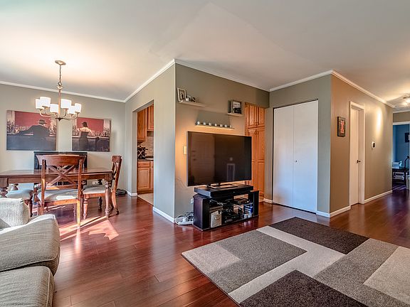 2nd image of 1244 Williamsport Dr Unit 4