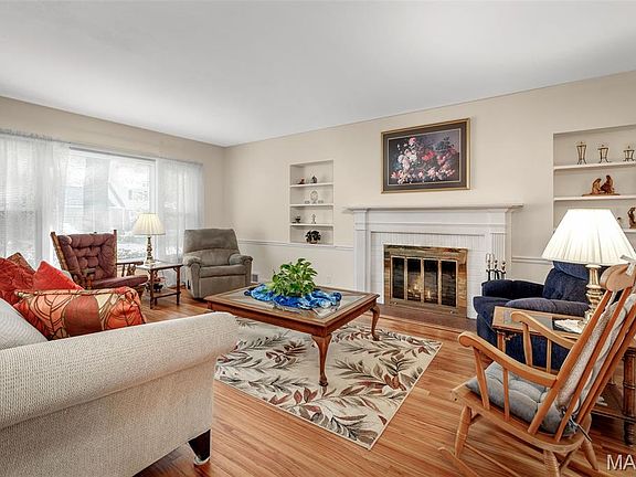5th image of 801 Fairdale Ave
