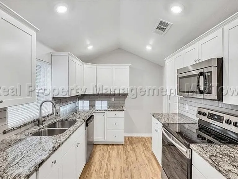 6400 Greenway Rd — Photo 31