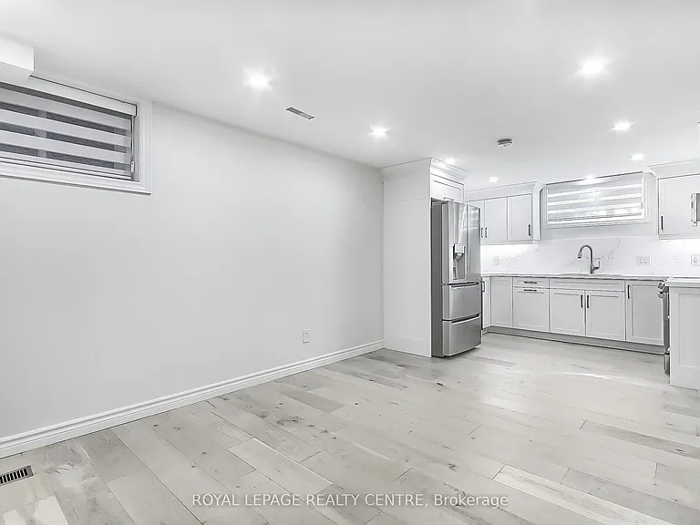 1087 Orchard Rd #LOWER — Photo 18