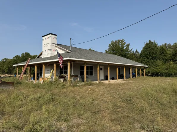 2976 E Ellis Rd, Muskegon, MI 49444