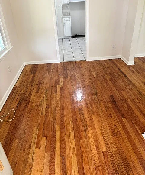 16705 Chateau Ave — Photo 3