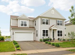 1969 Schoolmaster Dr, Chaska, MN 55318