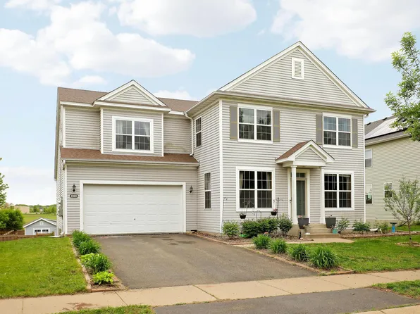 1969 Schoolmaster Dr, Chaska, MN 55318