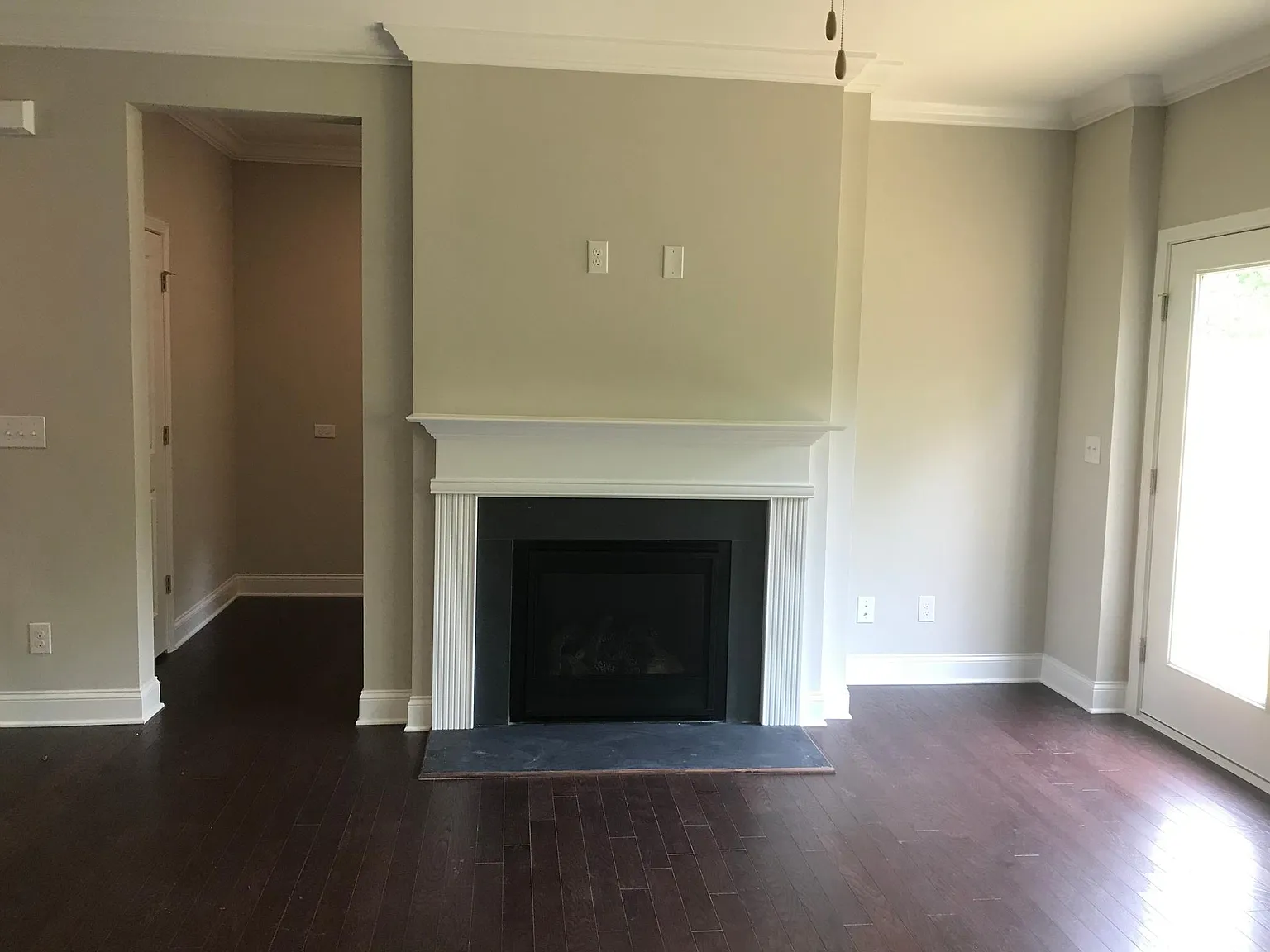 4 bed, 2424 sqft, $2,999 — Photo 4