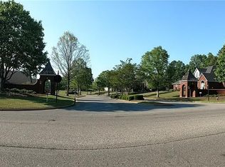 2607 Lake Crest Dr, Tuscaloosa, AL 35406