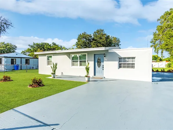 134 Miami Gardens Rd, Hollywood, FL 33023