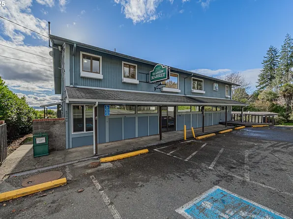 67538 E Bay Rd, North Bend, OR 97459