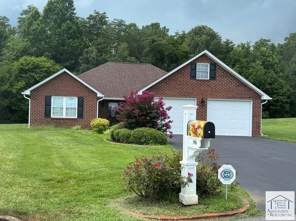 96 Diana Ct, Martinsville, VA 24112