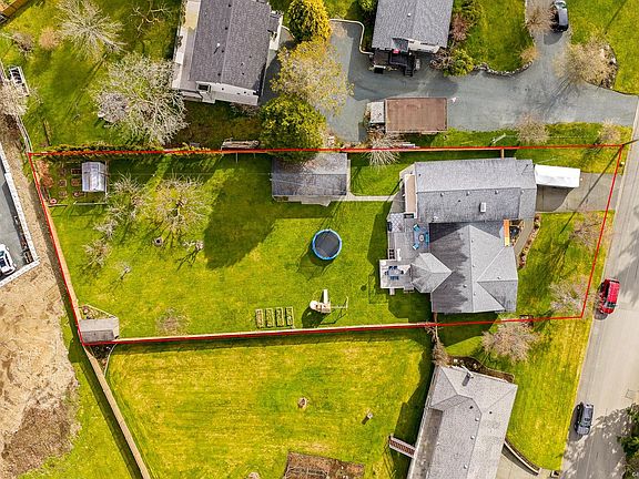 3rd image of 150 Barlow Rd