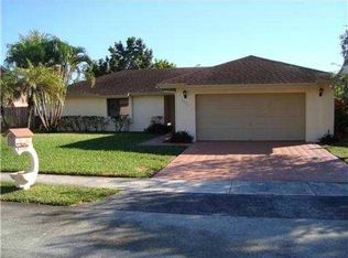 1331 SW 98th Ave, Pembroke Pines, FL 33025