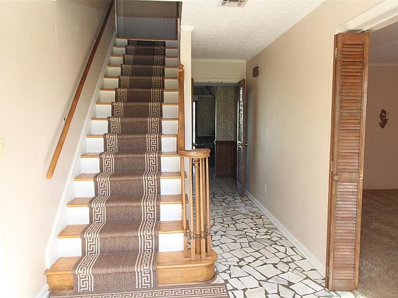 5th image of 735 Gibson Hills Dr