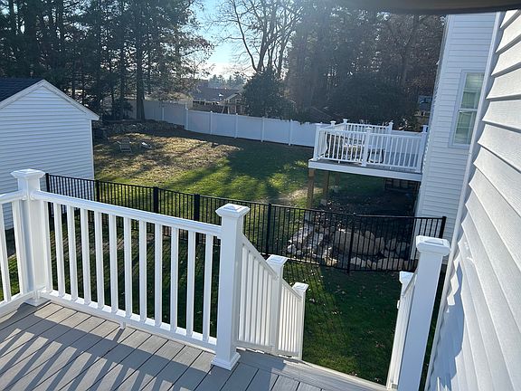 3rd image of 22 W Leonard St #22