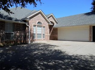 308 Bonita Dr, Granbury, TX 76049