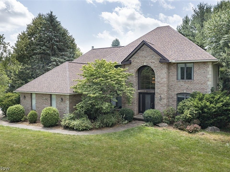1st image of 3815 W Sweet Briar Dr