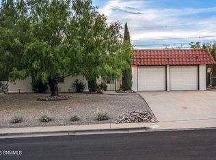 1714 Royal Dr, Las Cruces, NM 88011