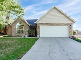 3960 Klepinger Rd, Dayton, OH 45416