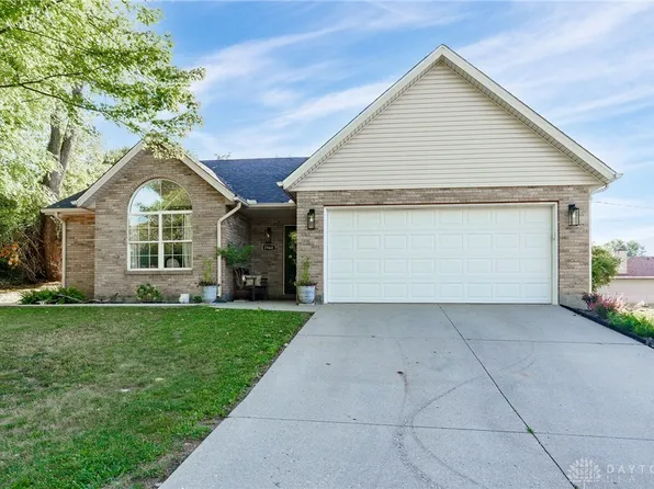 3960 Klepinger Rd, Dayton, OH 45416