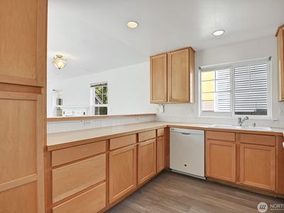 4321 9th Ave NE, Seattle, WA, 98105