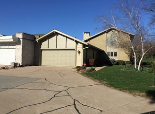 7300 Oldpost Rd #13, Lincoln, NE 68506