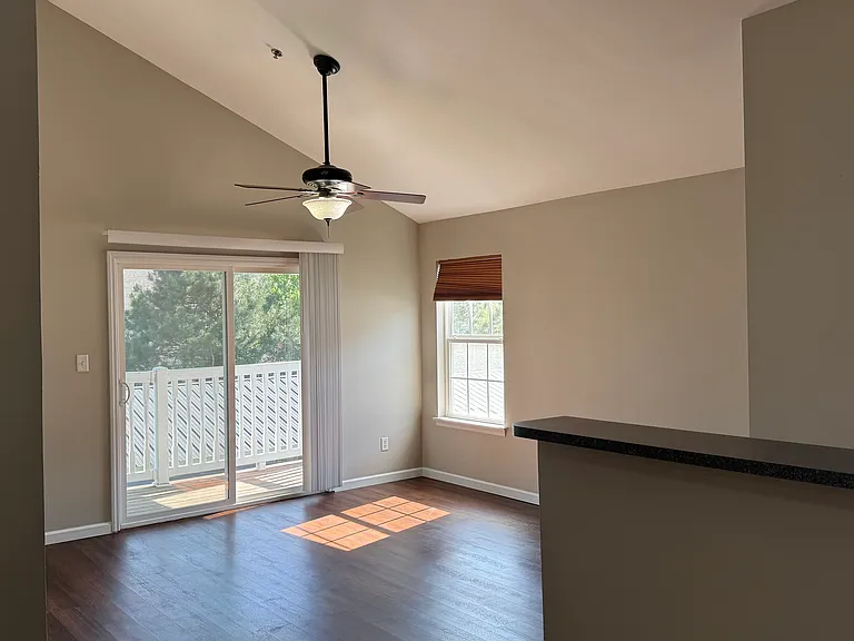 8302 Spring Creek Ln #302 — Photo 11
