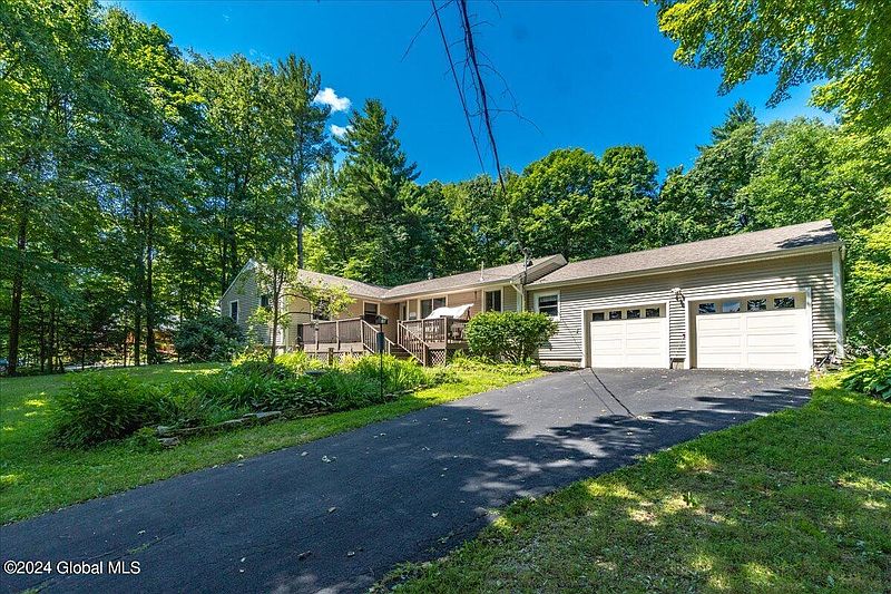 2nd image of 6023 Jockey Street