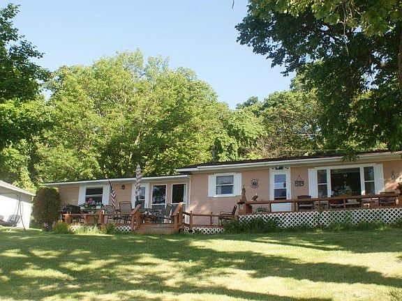 2nd image of 266 W Sandy Beach Dr NW