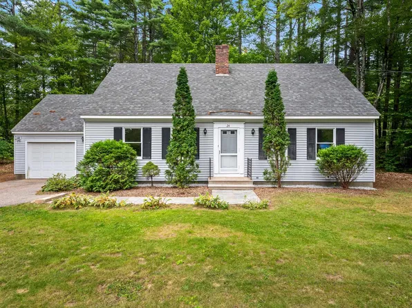 24 Fairview Avenue, Conway, NH 03818