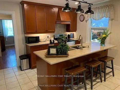 3 bed, $2,750 — Photo 4