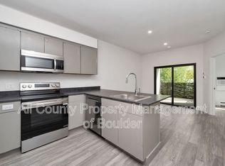 2301 Pearl St APT 5, Boulder, CO 80302