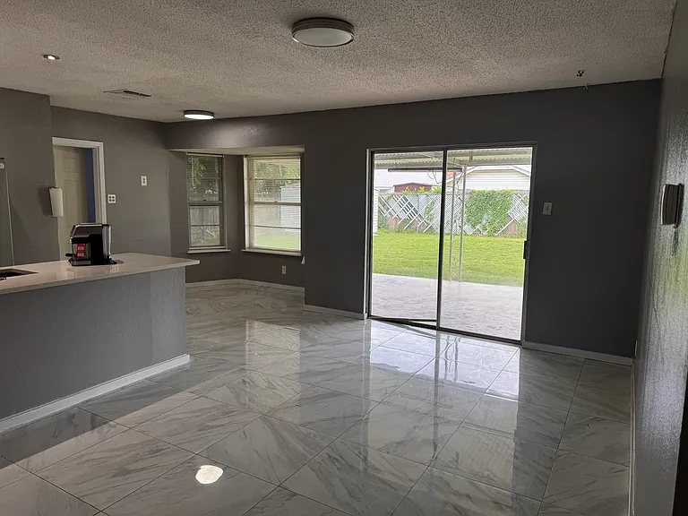 4227 Eagle Nest Dr — Photo 4