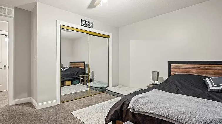 425 E Broadway St #D — Photo 10