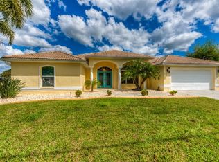 681 Rotonda Cir, Rotonda West, FL 33947