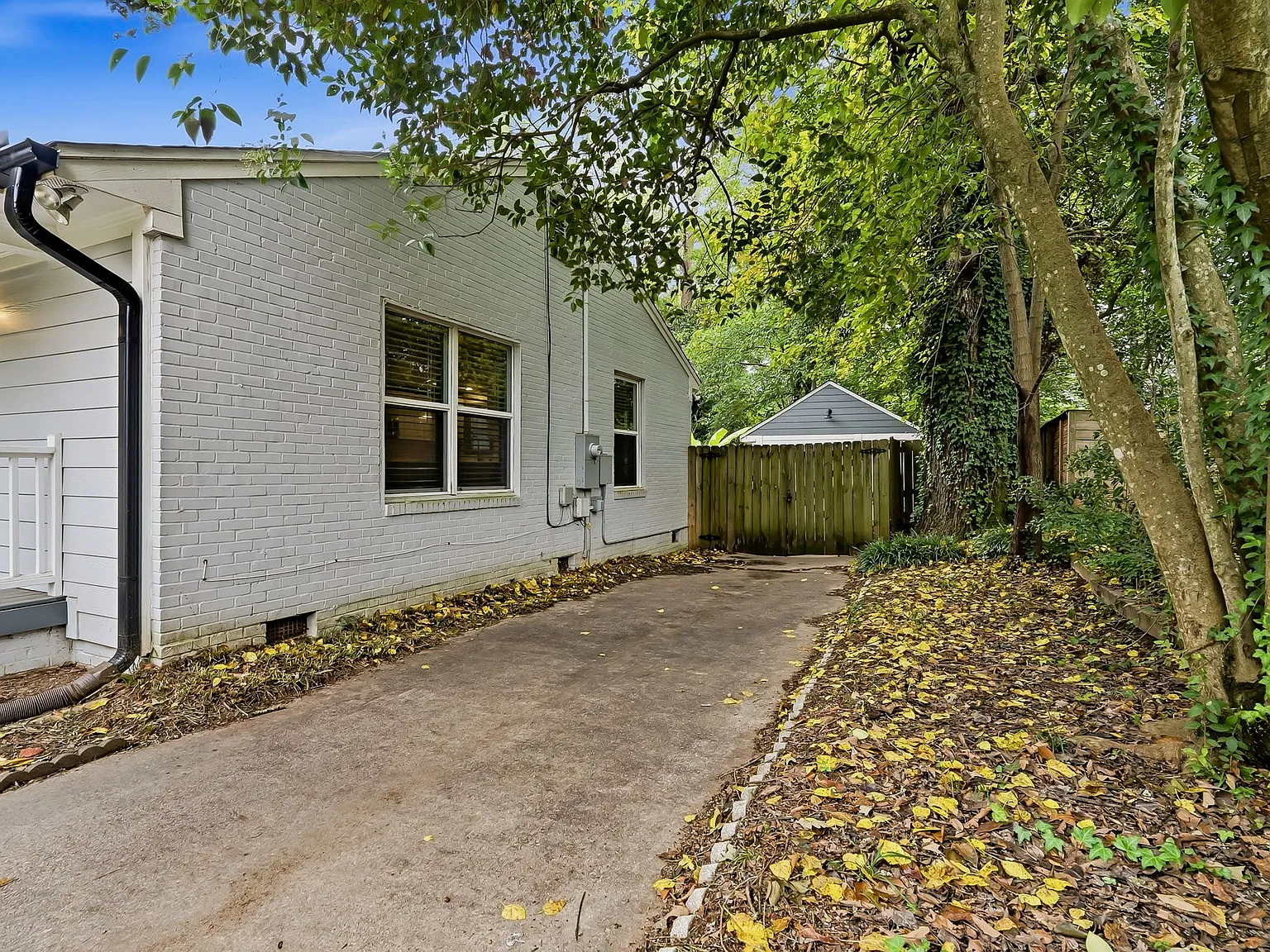 3 bed, 1255 sqft, $2,800 — Photo 4
