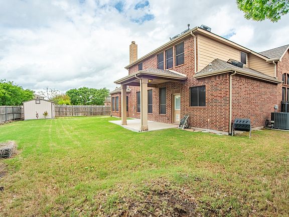 2nd image of 513 McKinney Trl