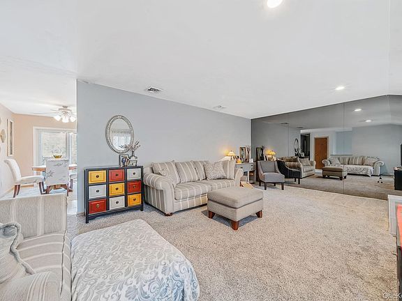 5th image of 51 Trout Brook Lane