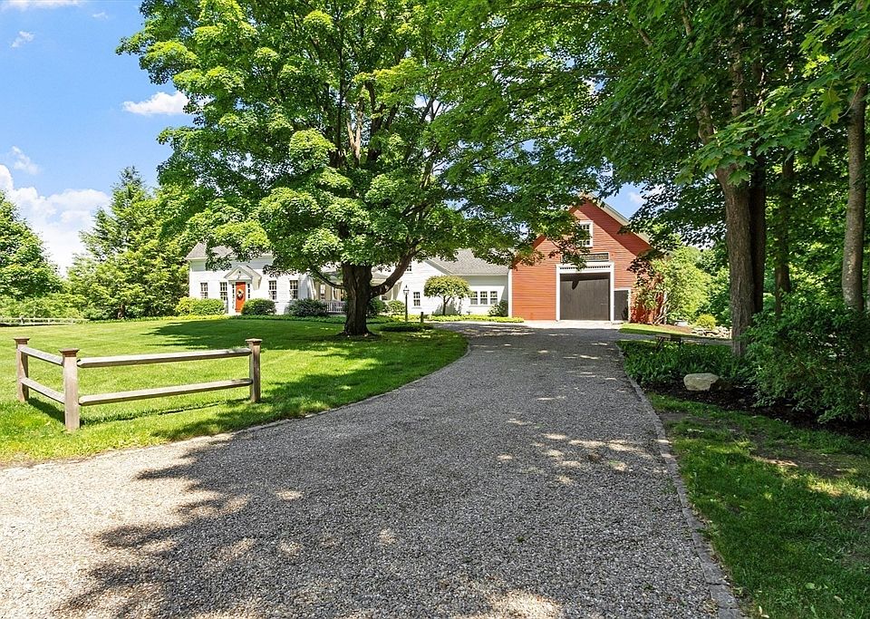 1st image of 827 Hill Rd