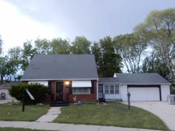 7518 W Medford AVENUE, Milwaukee, WI 53218