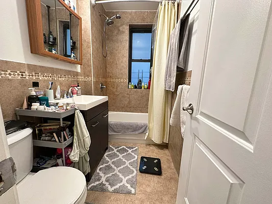 Rented by Bruma Realty LLC | media 10