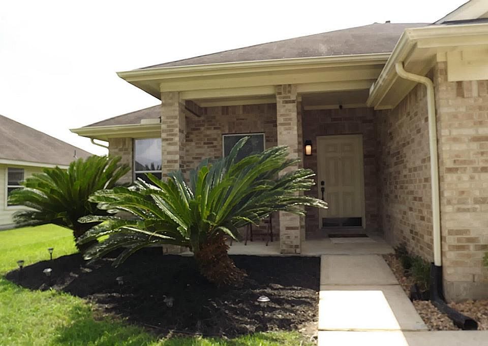 1st image of 2126 Pickwick Pines Dr
