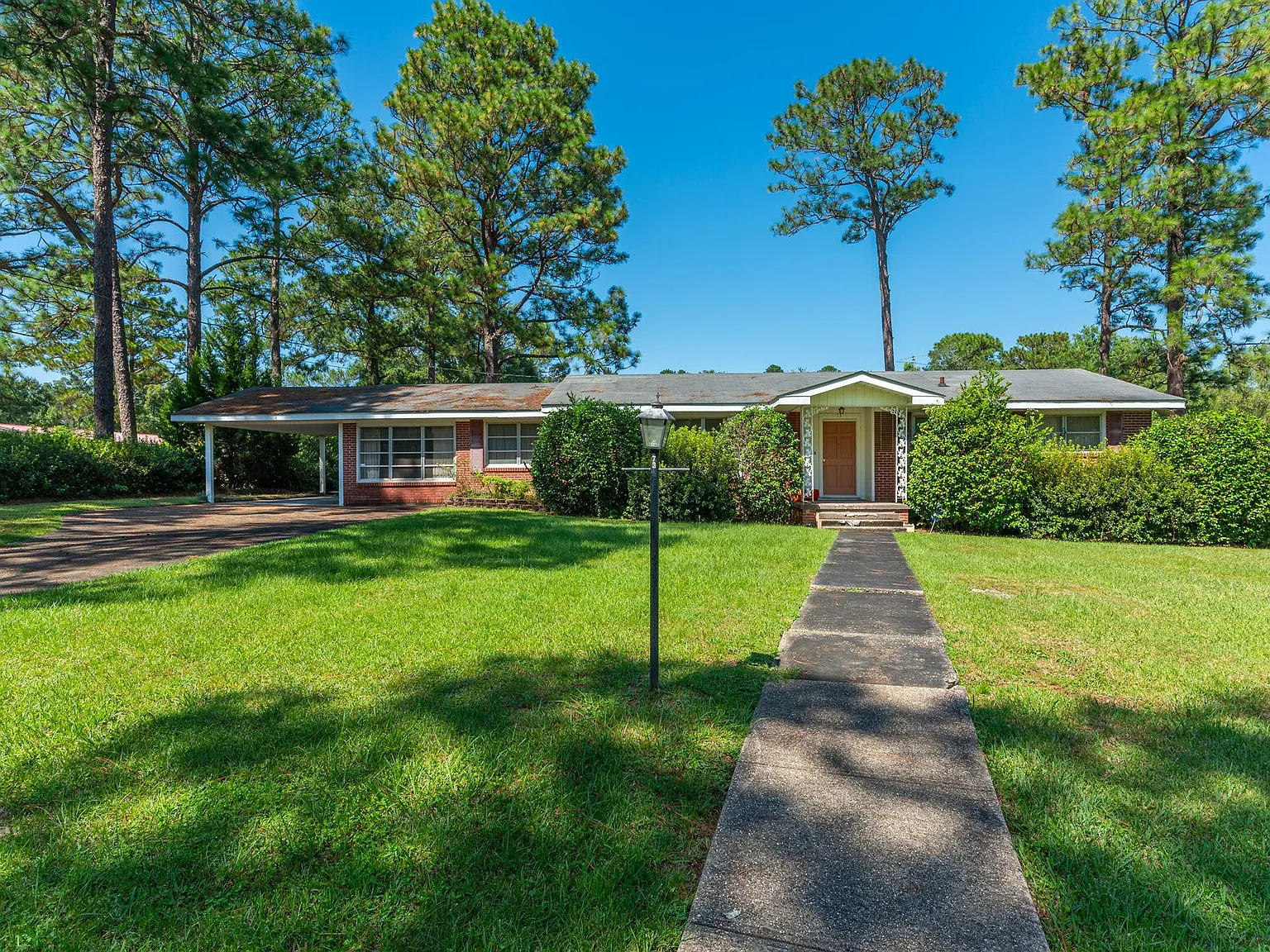 3 bed, 1928 sqft, $1,700 — Photo 3