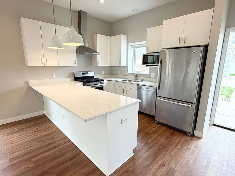 Lowry Row Homes — Photo 16